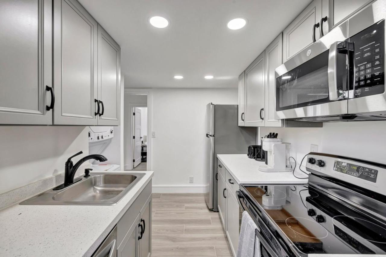 Banyan St 2BR 1BA off Las Olas Steps to Beach 1 - B&B Fort Lauderdale