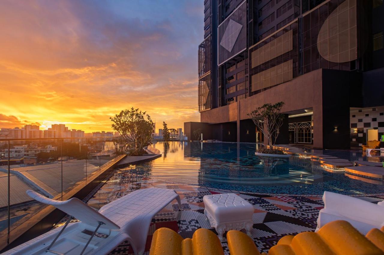 StarSuiteAC at Arte Cheras with Soundproof Karaoke, Billiard, Air-Hockey - B&B Kuala Lumpur