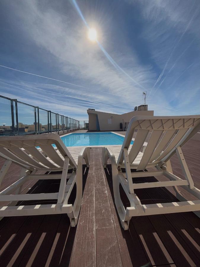 Modern luxury apartment with pool and ocean view - B&B Olhão