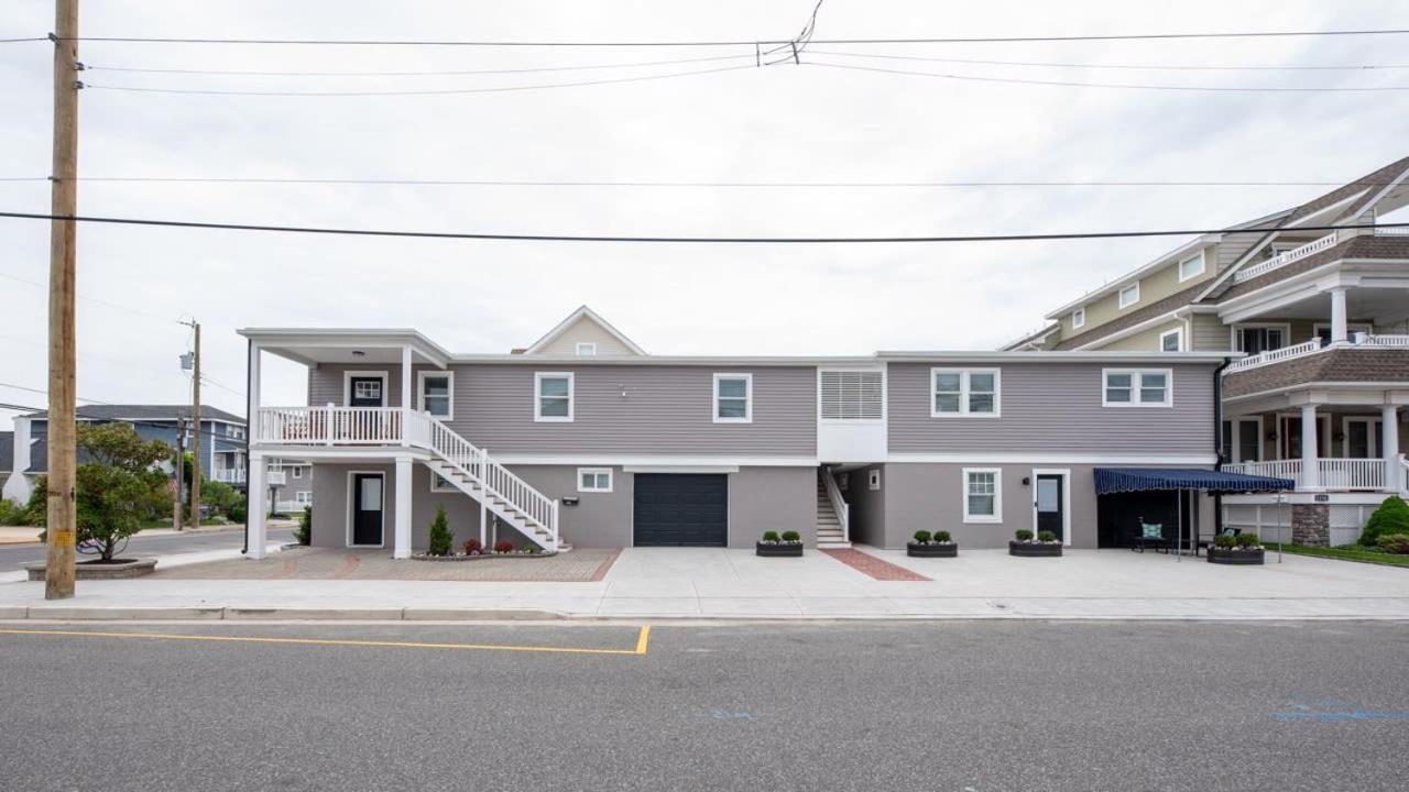 All-New 3 bedroom in Ocean City Sleeps 10 - Chambres d’hôtes