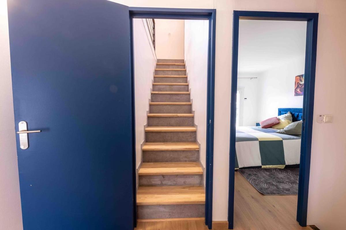 Nice house close to Disney 12 people - B&B Champs-sur-Marne