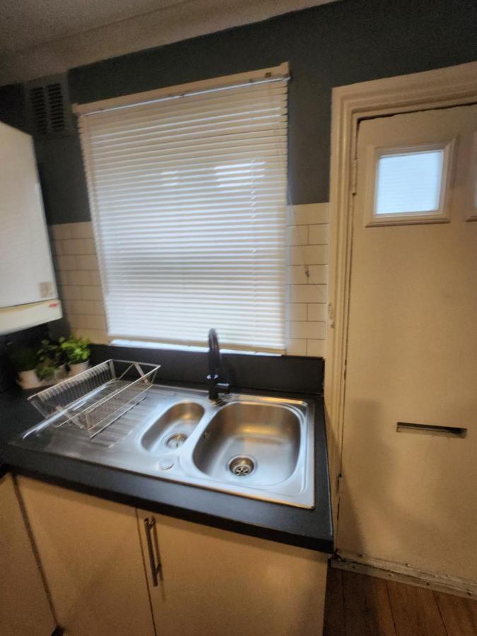 Dodi Aparts London, near Stratford close to tube station - Bed and Breakfast Londen