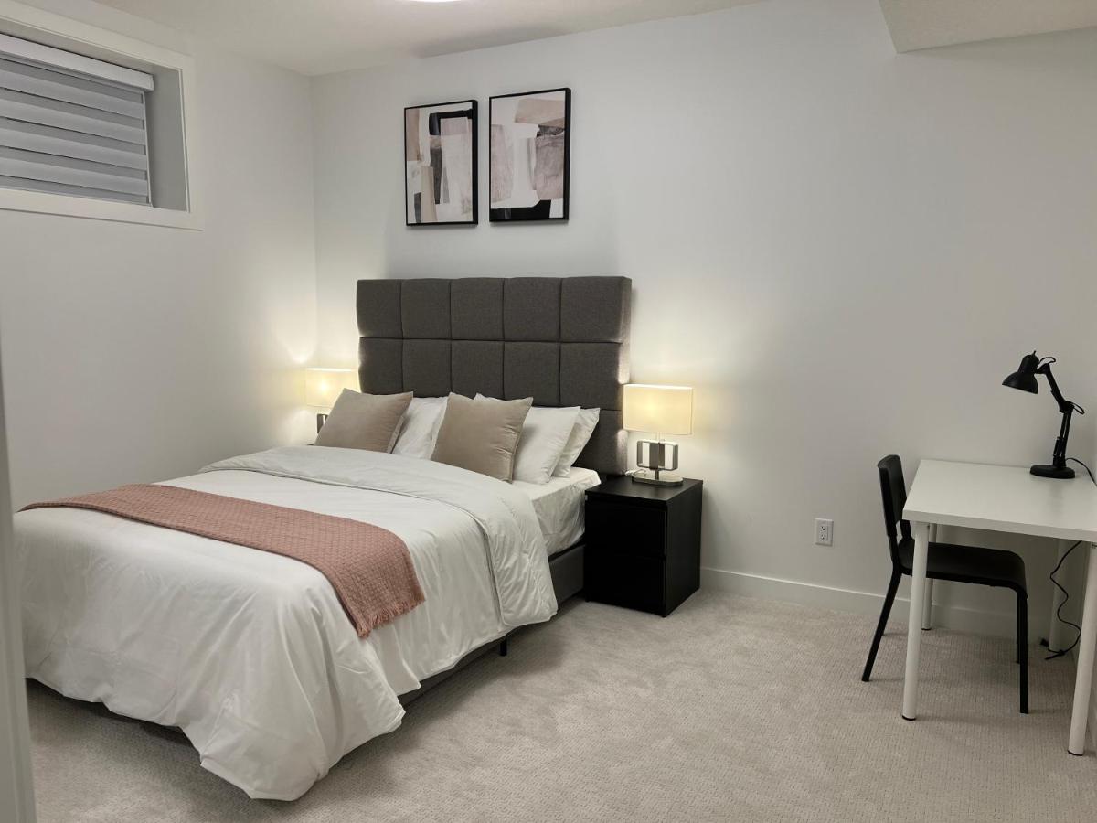 Cozy home away from home - B&B Calgary