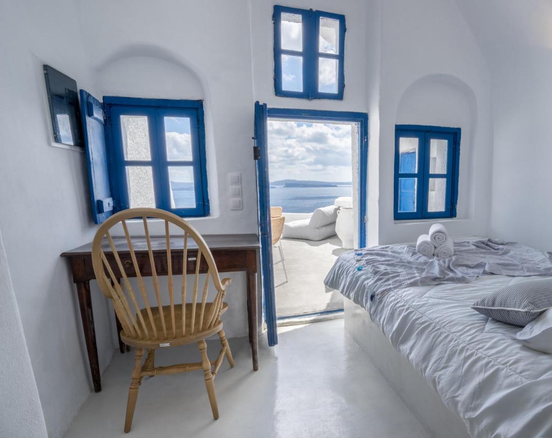 Azure Suite met Uitzicht op de Caldera