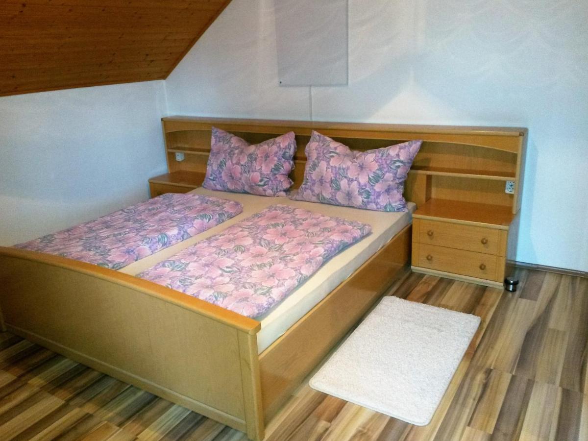 Appartamento con 2 Camere da Letto e Balcone
