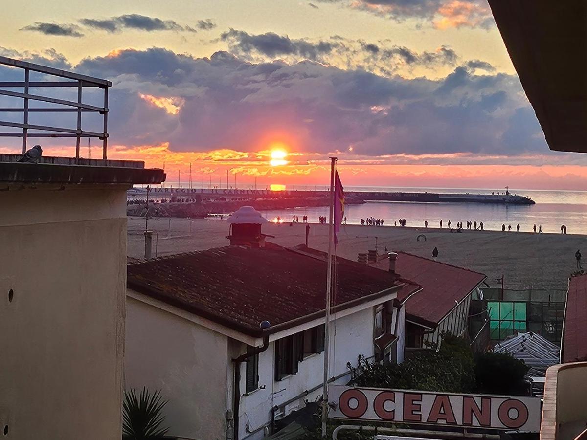Il Porto dei Sogni - Chambres d'hôtes Viareggio