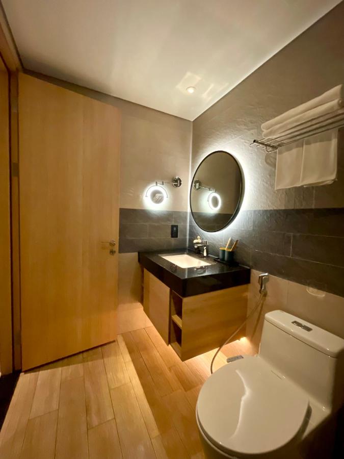 Blessedly Apartment - Citadines Halong Studio - B&B