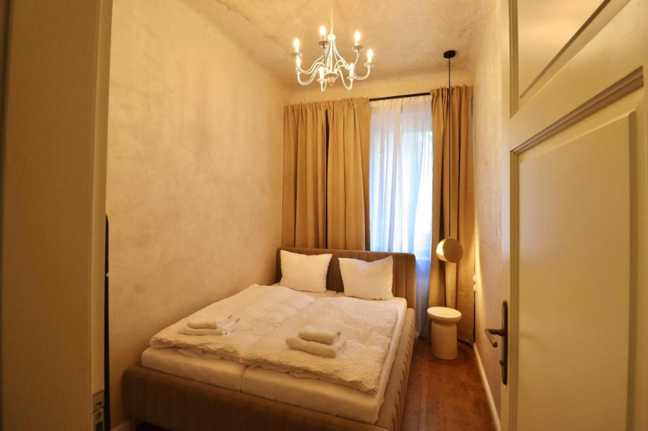 Apotheker Apartments 1901 - Chambres d’hôtes Karlovy Vary