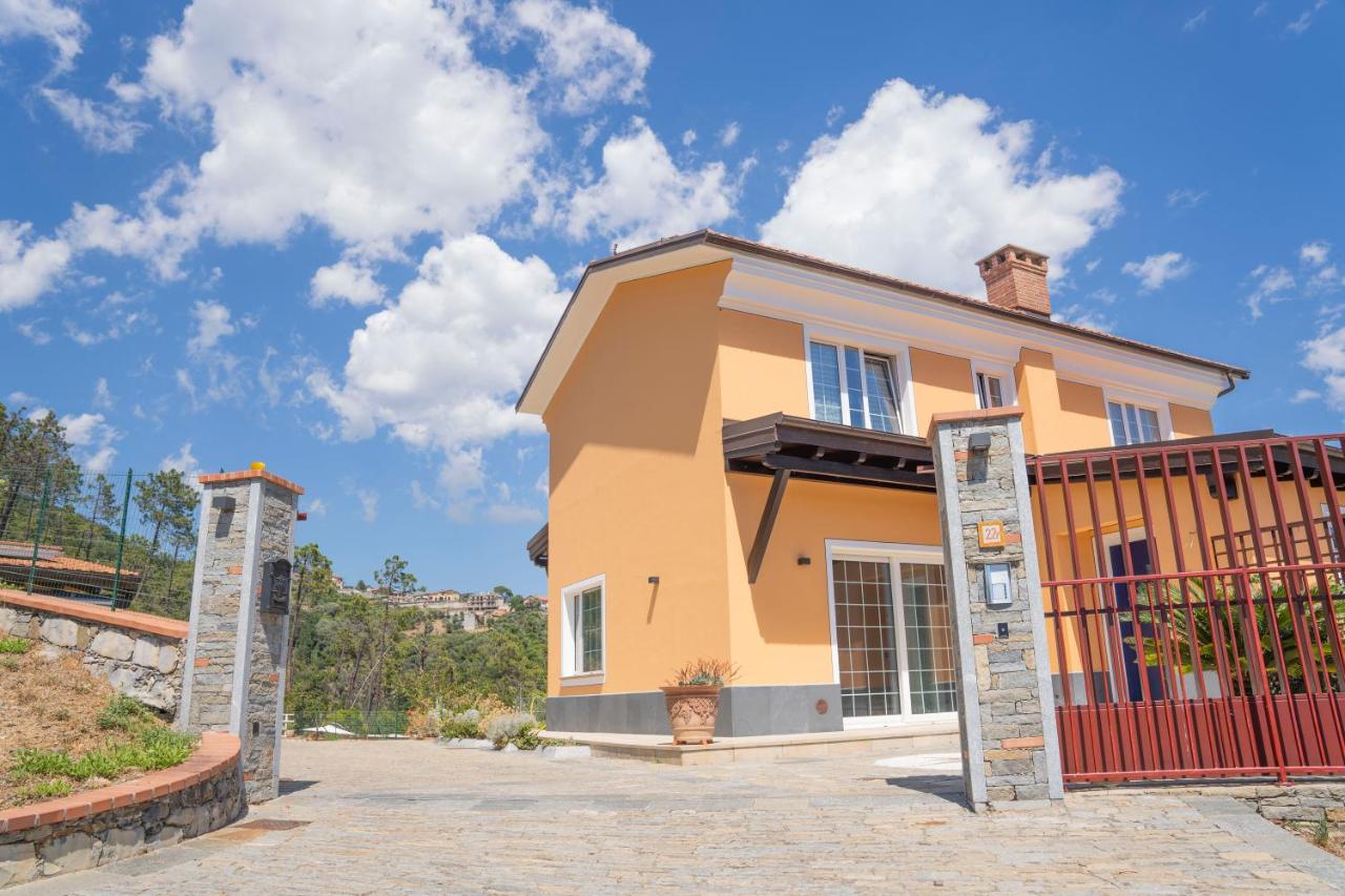 066 - VILLA LETIZIA, Elegante 3 PISCINA e Natura, 10 minuti da MARE e SPIAGGIE - B&B Casarza Ligure