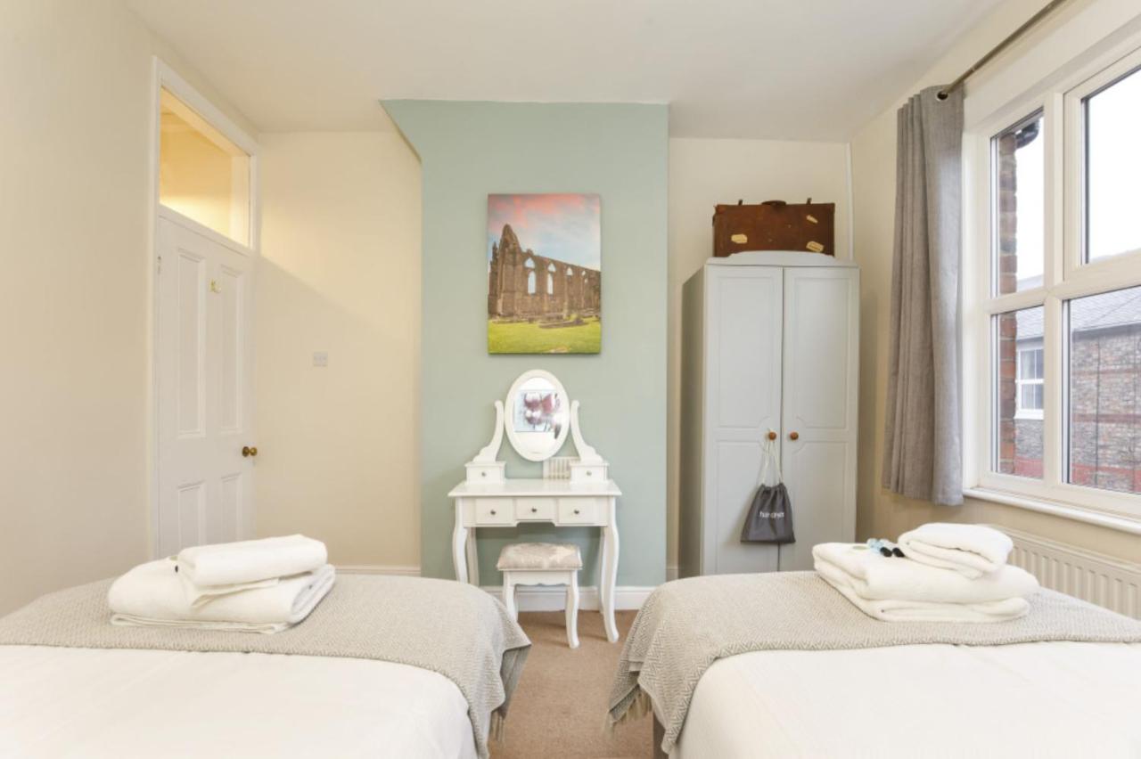 2 bed house by Bishy Road & York River - B&B York