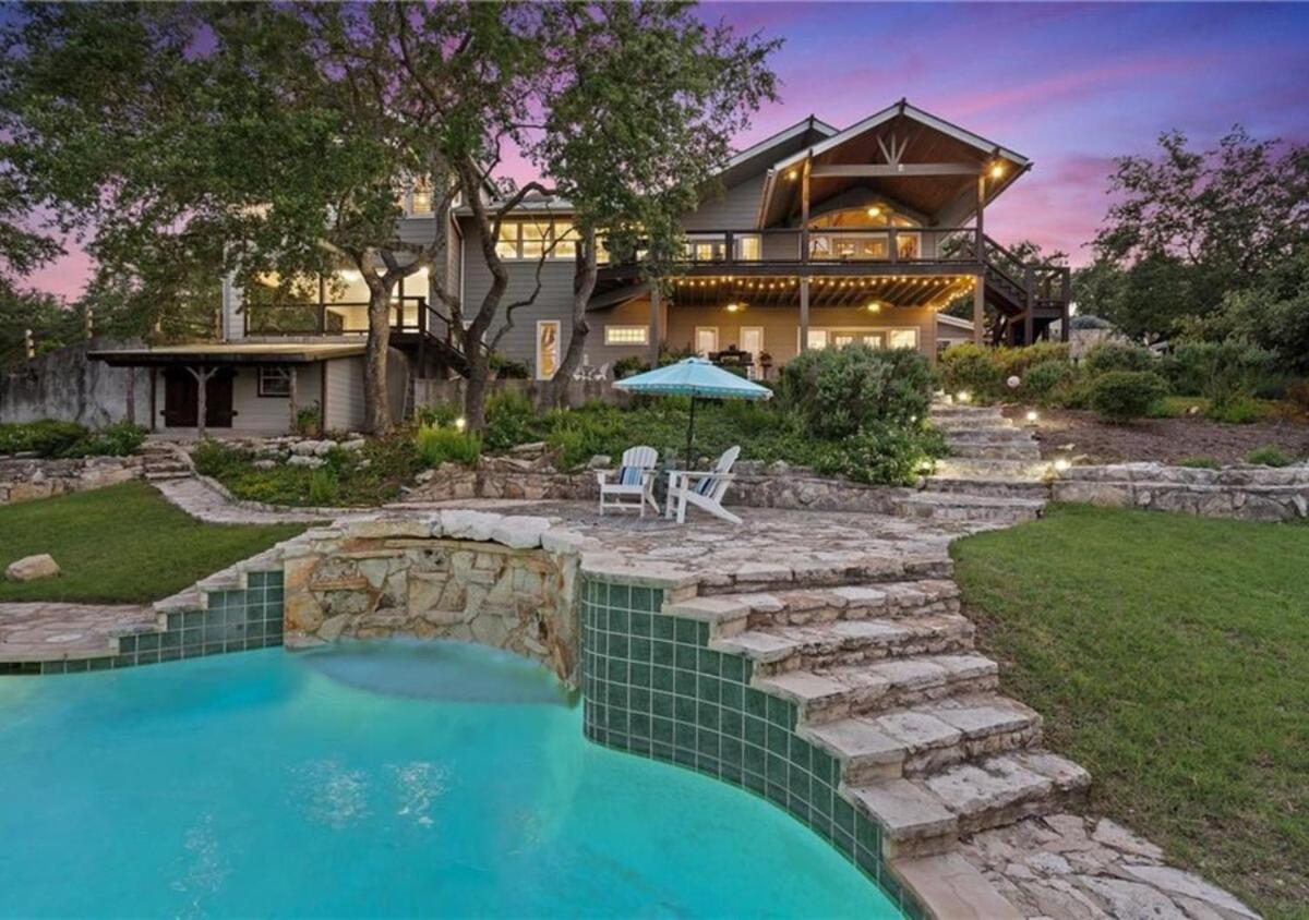 Luxury Lake Travis Retreat - B&B Austin