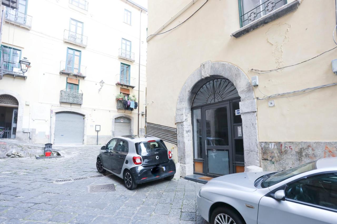 Maison Nicole - Central & Lovely Apartment - Ferienwohnung Salern