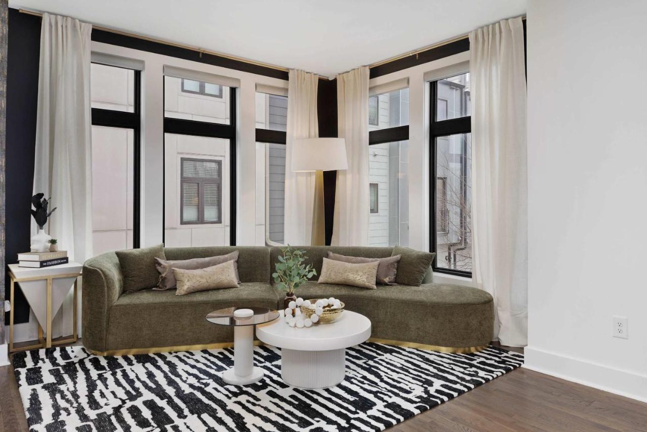 The Hawkins House - Walk to Gulch, Rooftop views! - B&B Nashville