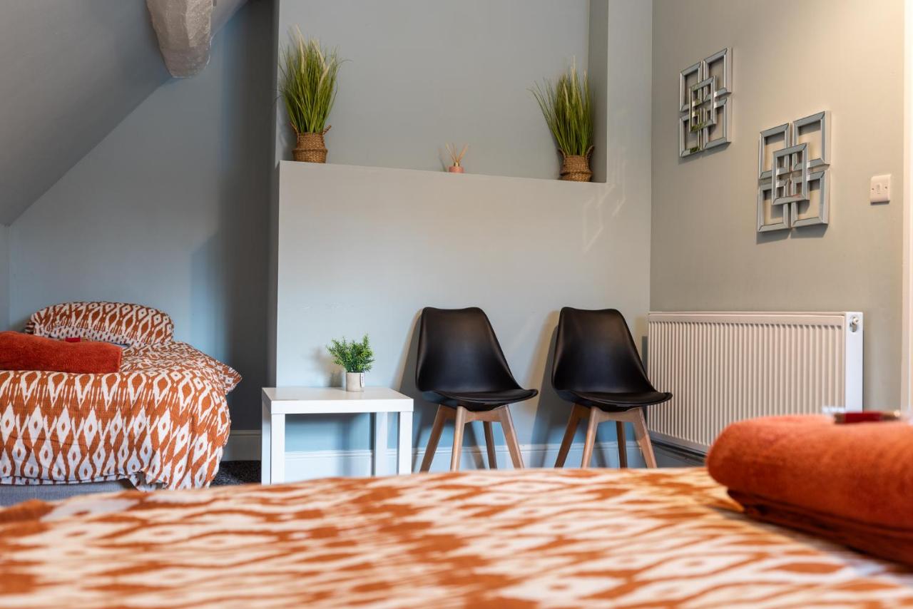 Double Room with Shared Bathroom
