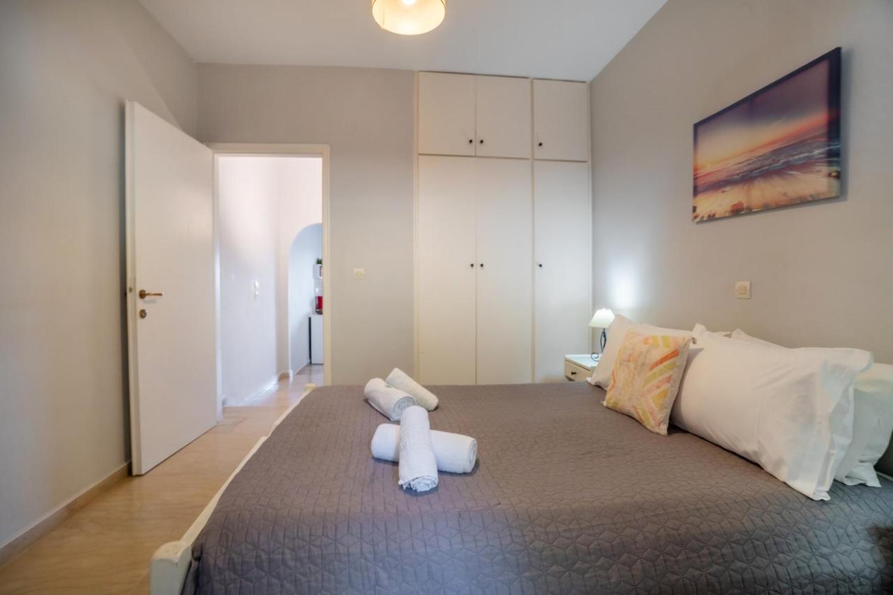 One-Bedroom Apartment with Sea View