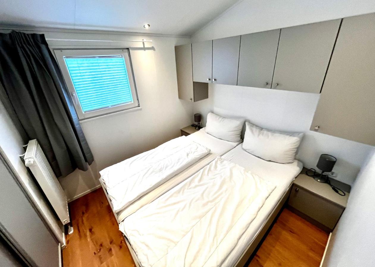 Superior Beach Chalet 19