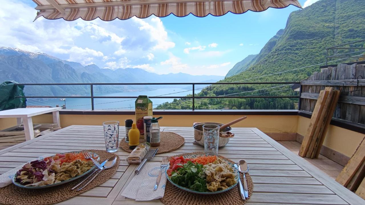 EnjoyIseoLake - Le Terrazze - 2 rooms flat with a pool and a terrace with a stunning lake view - Chambres d'hôtes Fonteno