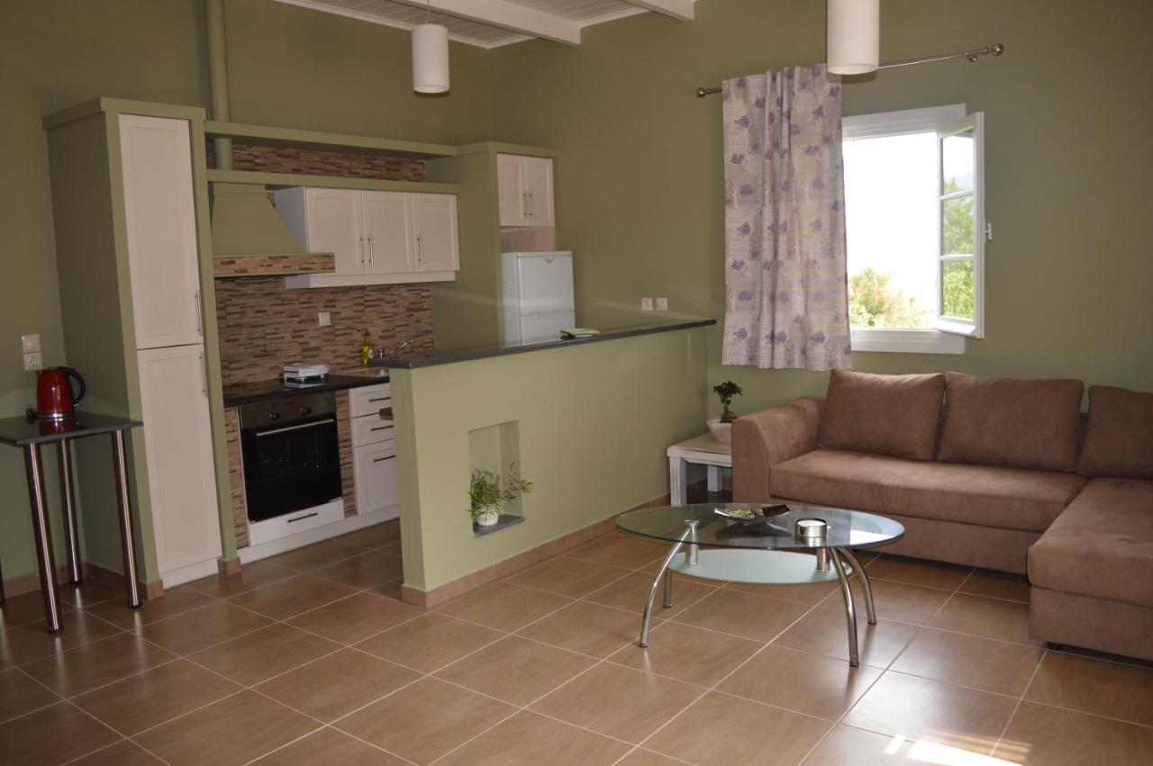 Mel's Apartments - B&B Pesáda