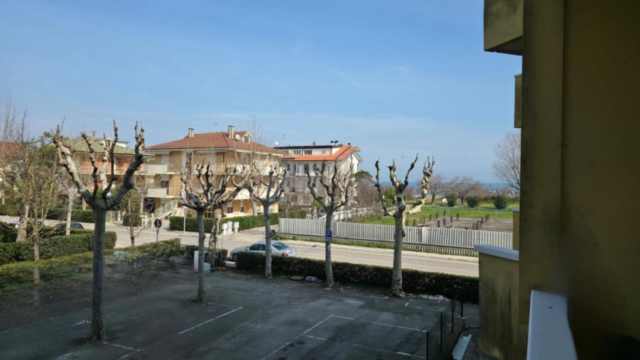 Appartamento Lido di Fermo vista mare, a 50m dalla spiaggia, 1 piano ascensore - B&B Lido di Fermo