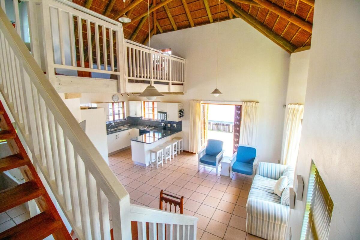 Cozy home 2 mins from the beach - B&B