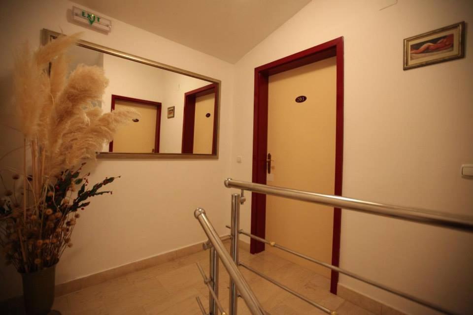Joleks Apartments - Ferienwohnung Lagadin