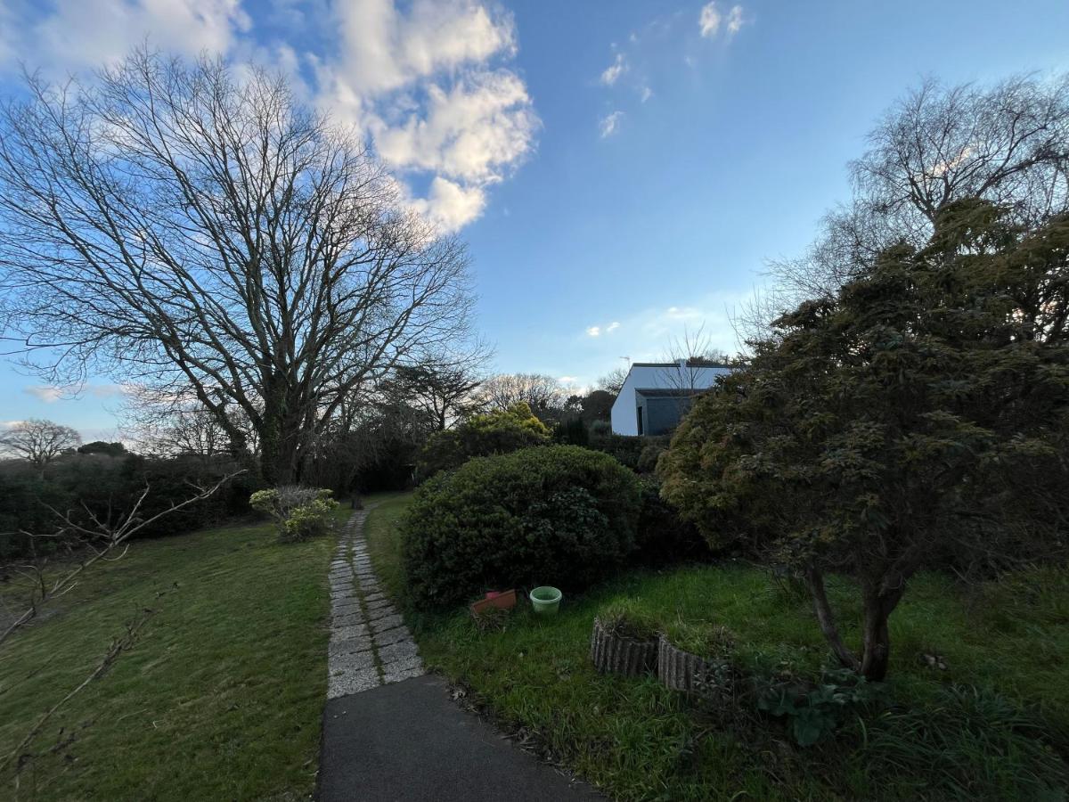 Le 102 - appart-sympa - T2, patio, jardin et cave - Larmor-Plage - B&B