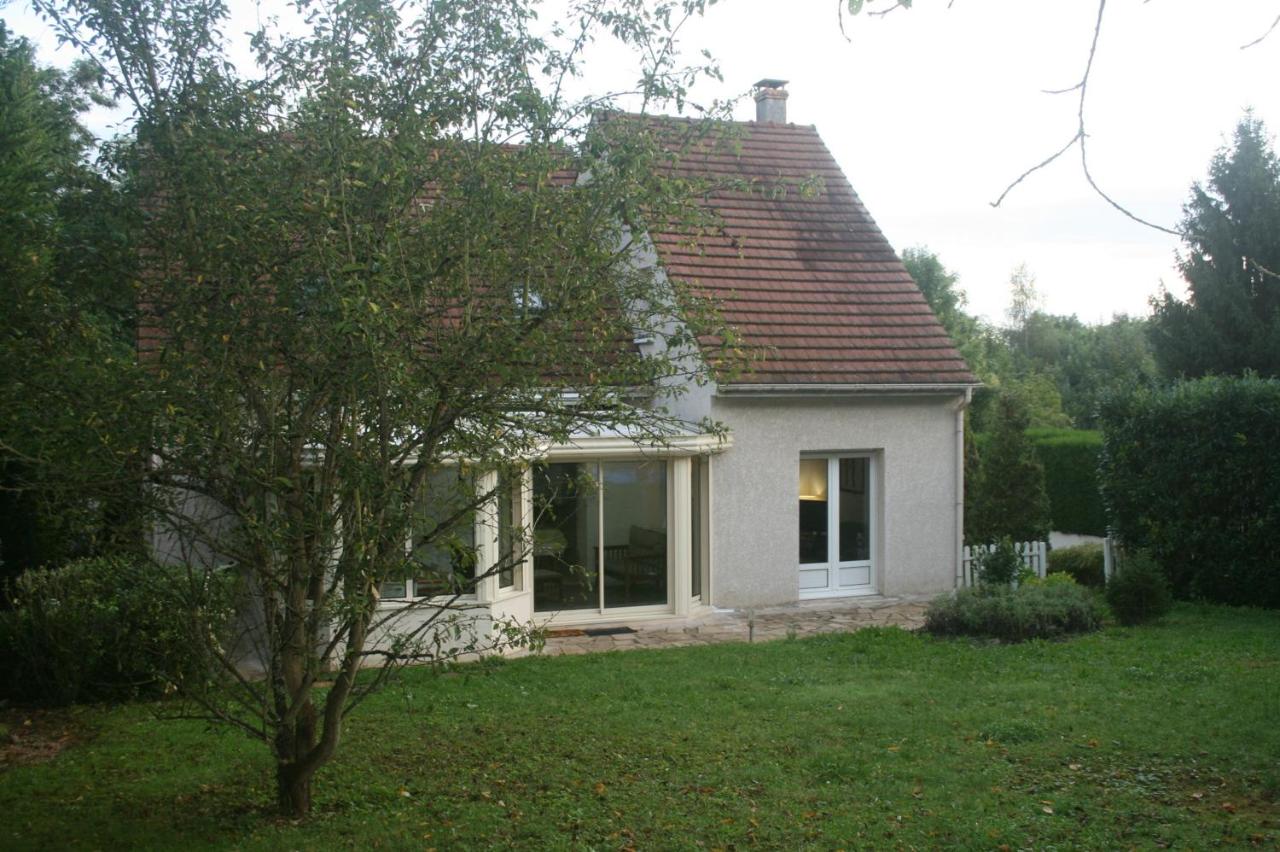 4 Bedroomed Near Disneyland Paris - Bed and Breakfast