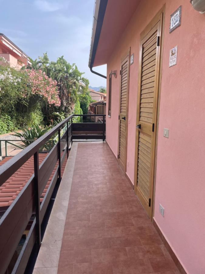 La casa di Sophie - B&B Sant'Alessio Siculo