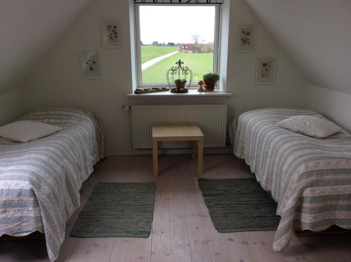 Twin Room with Shared Bathroom
