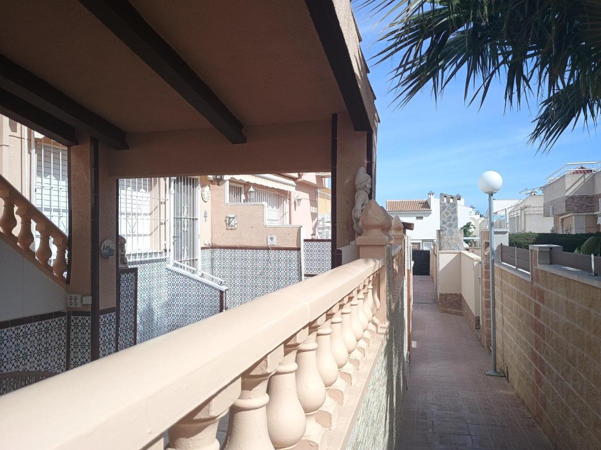 Tranquilo Townhouse Casa Spain Kwintos - B&B