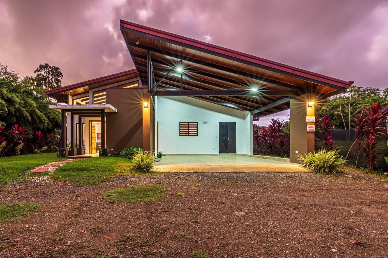 Casa Paraiso de Ballenas - B&B Uvita