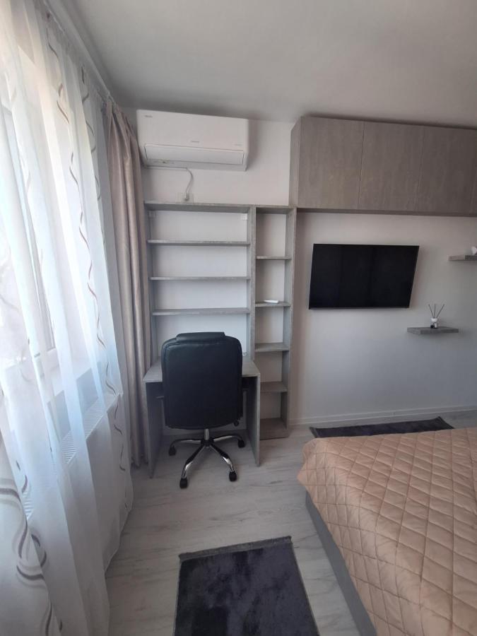 Adrian's room - B&B
