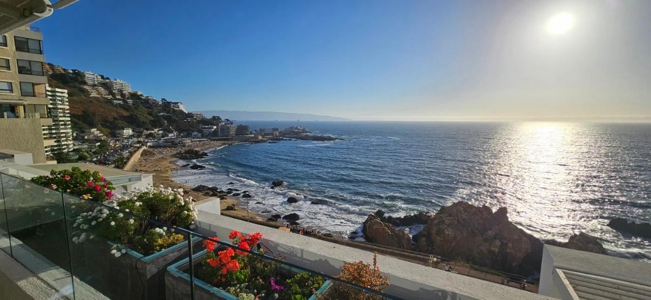 Depto equipado frente al mar. Excelente terraza - B&B Viña del Mar