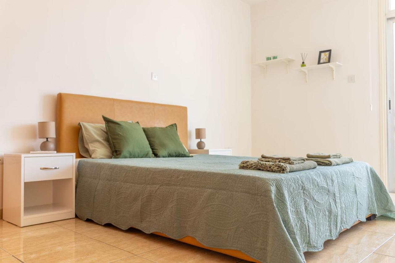 Appartamento con 2 Camere da Letto