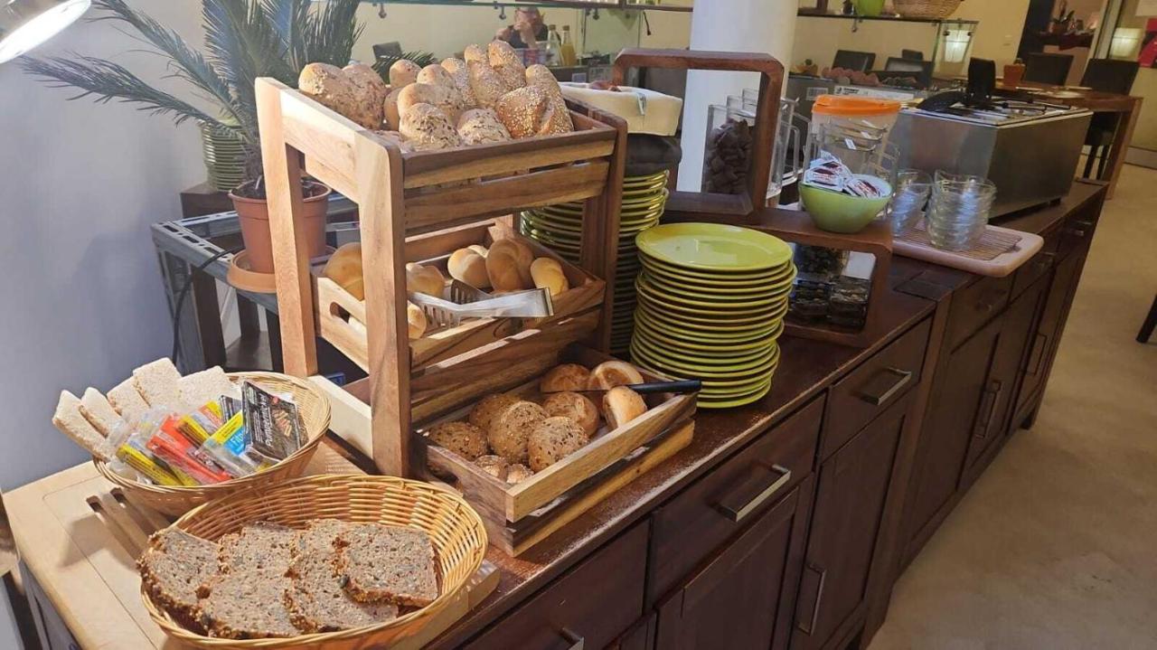 Gasthaus zum Halbmond - B&B