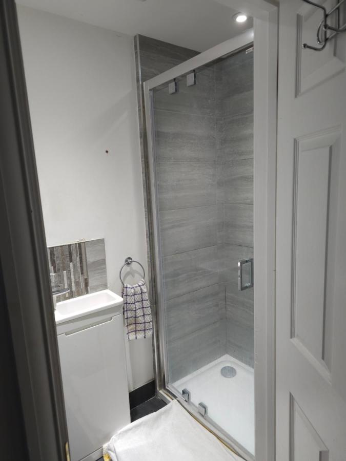 Chy's Lodge - B&B Dagenham