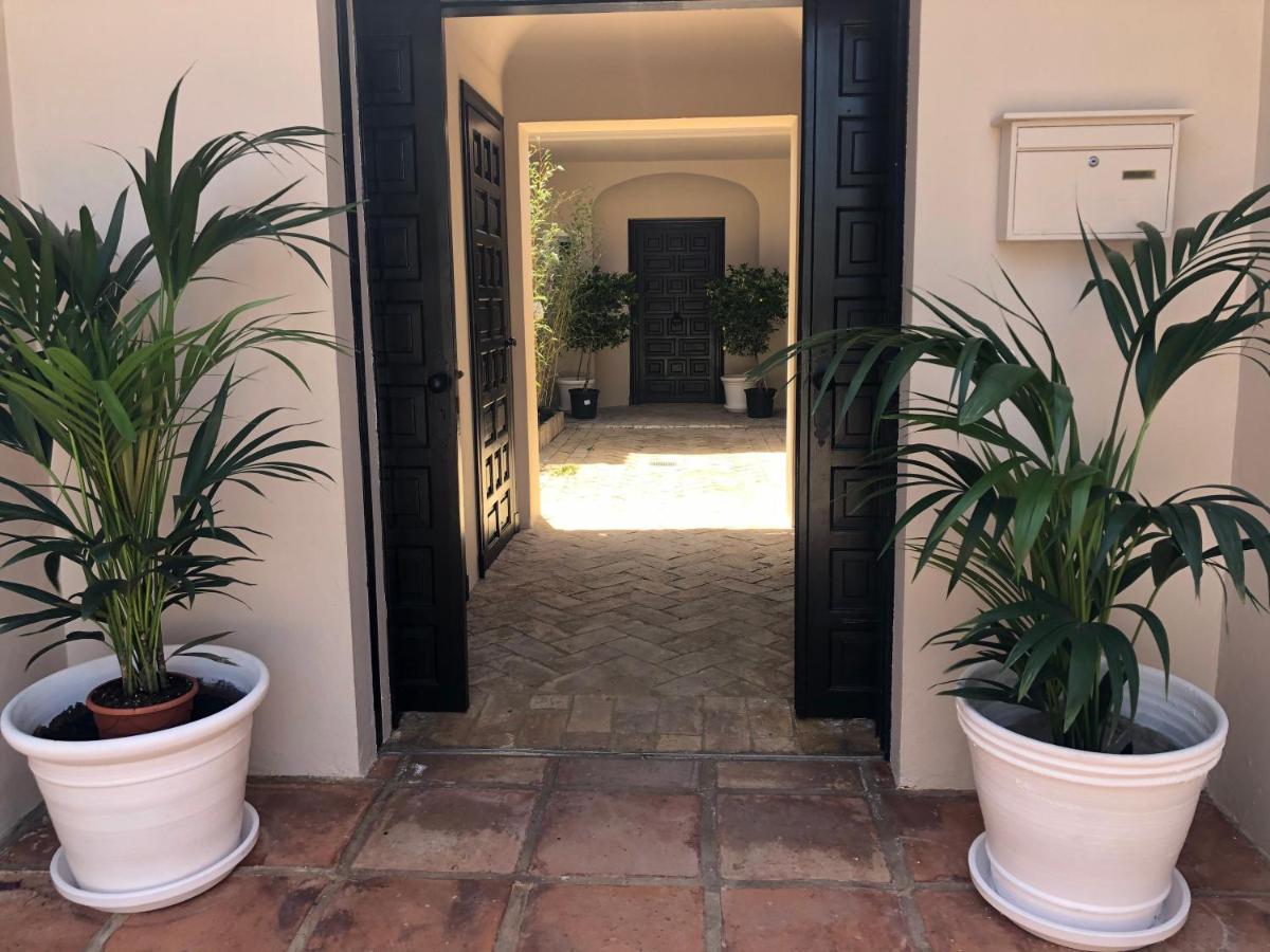 Patio Room Sotogrande - B&B