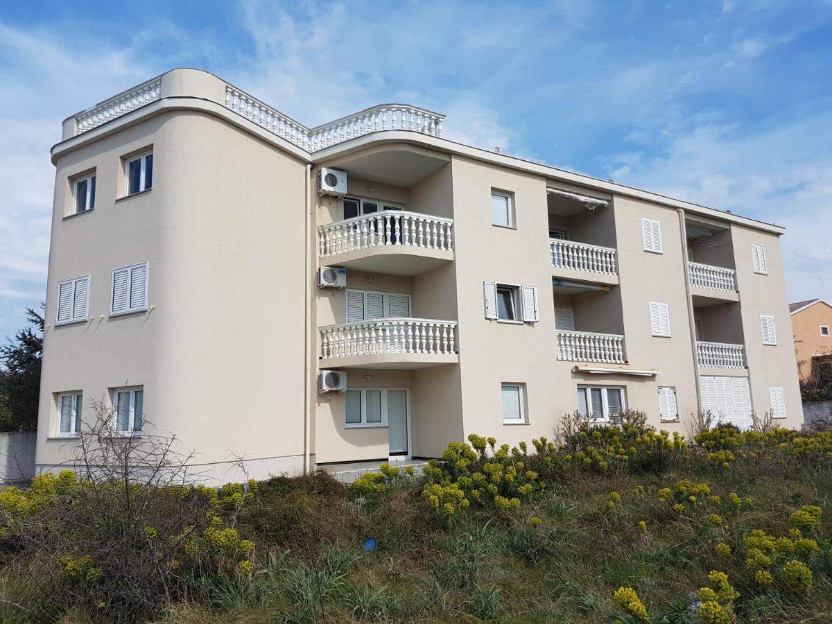 Apartment Adria Novalja for 8 - Ferienwohnung Novalja