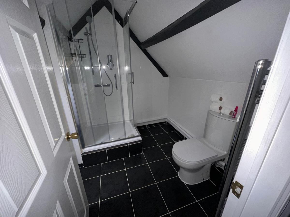 Chambre Triple avec Salle de Bains Privative