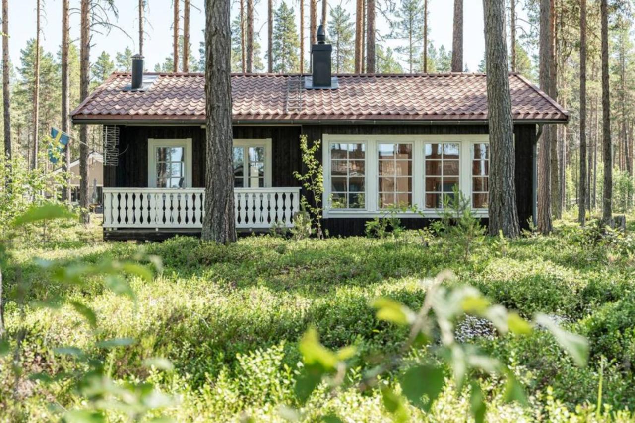 Sunshine Stuga Mörtsjön - B&B
