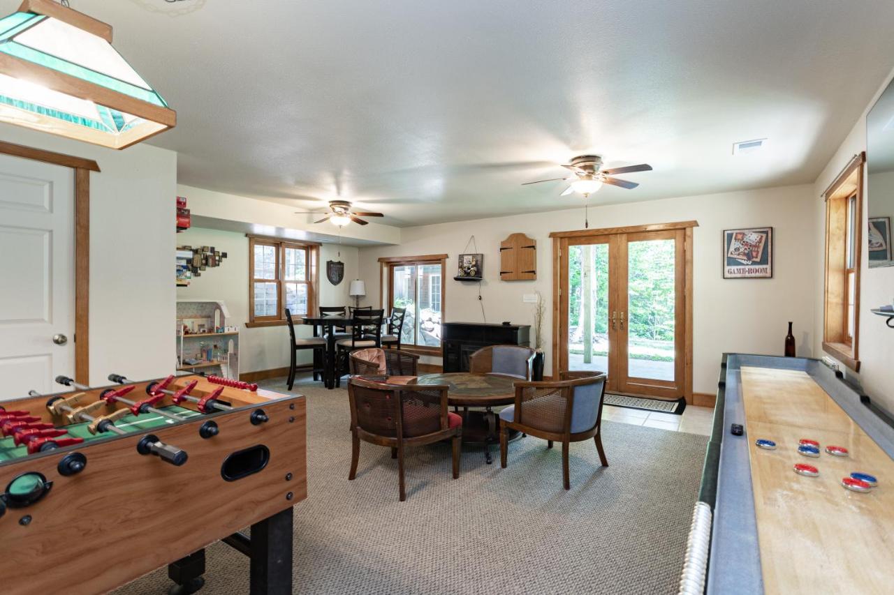 Copper Lake Cabin - Bed and Breakfast Irma