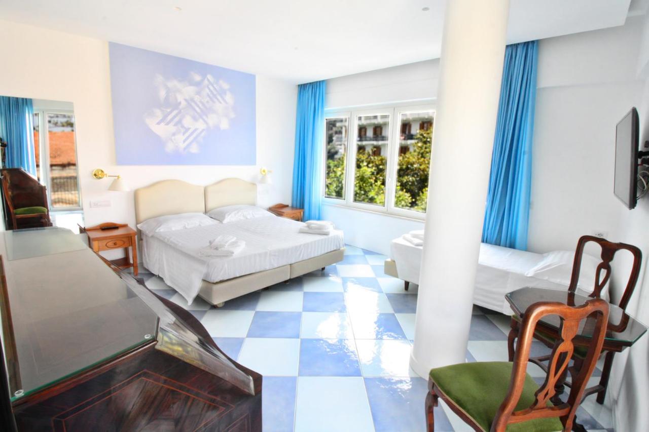 Chambre Triple avec Salle de Bains Privative