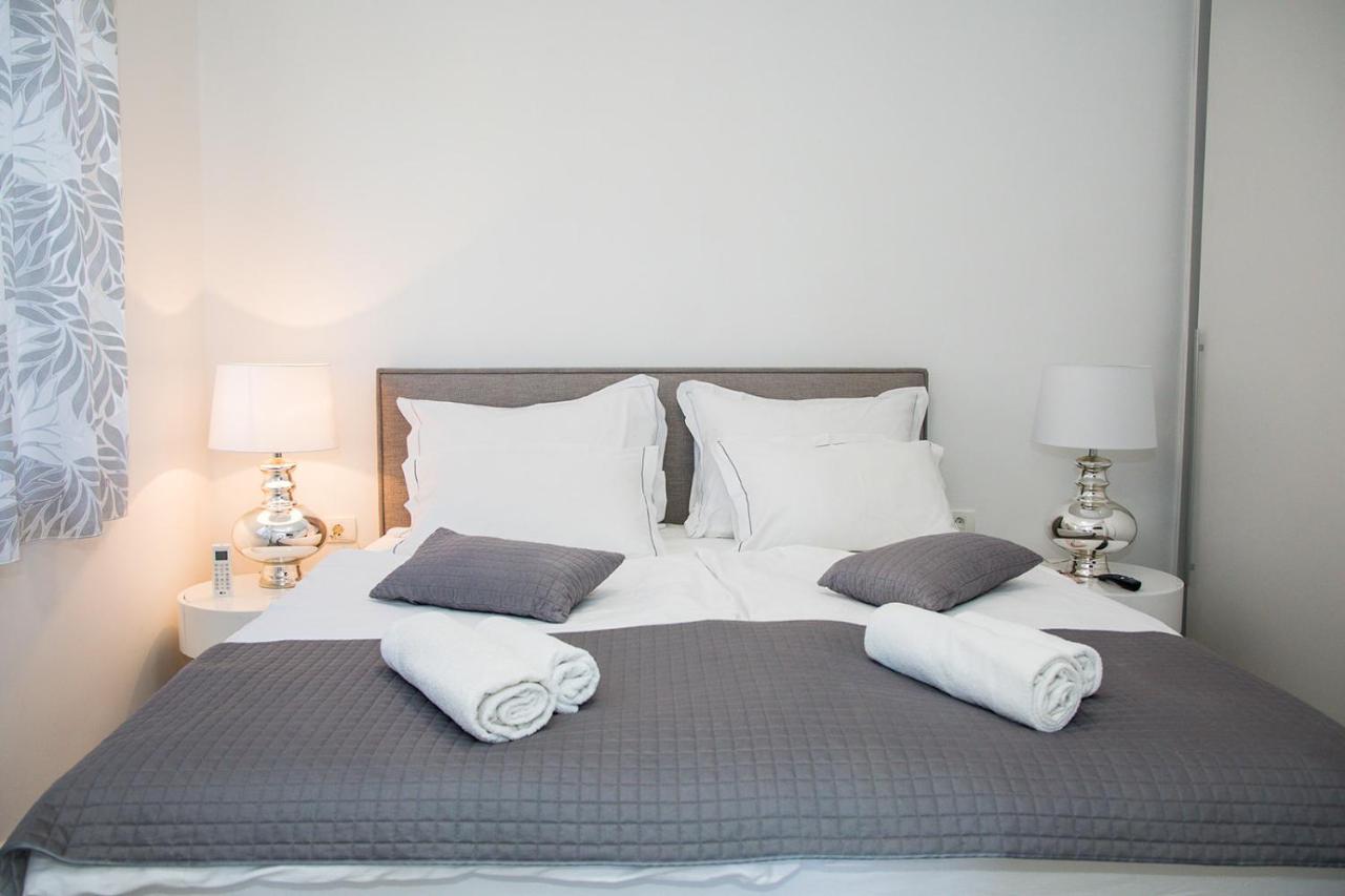 One-Bedroom Suite with Kitchenette