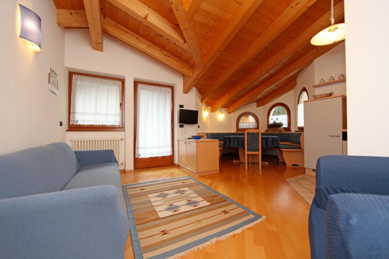 Cesa Mattias - Appartamenti a Canazei - B&B Canazei