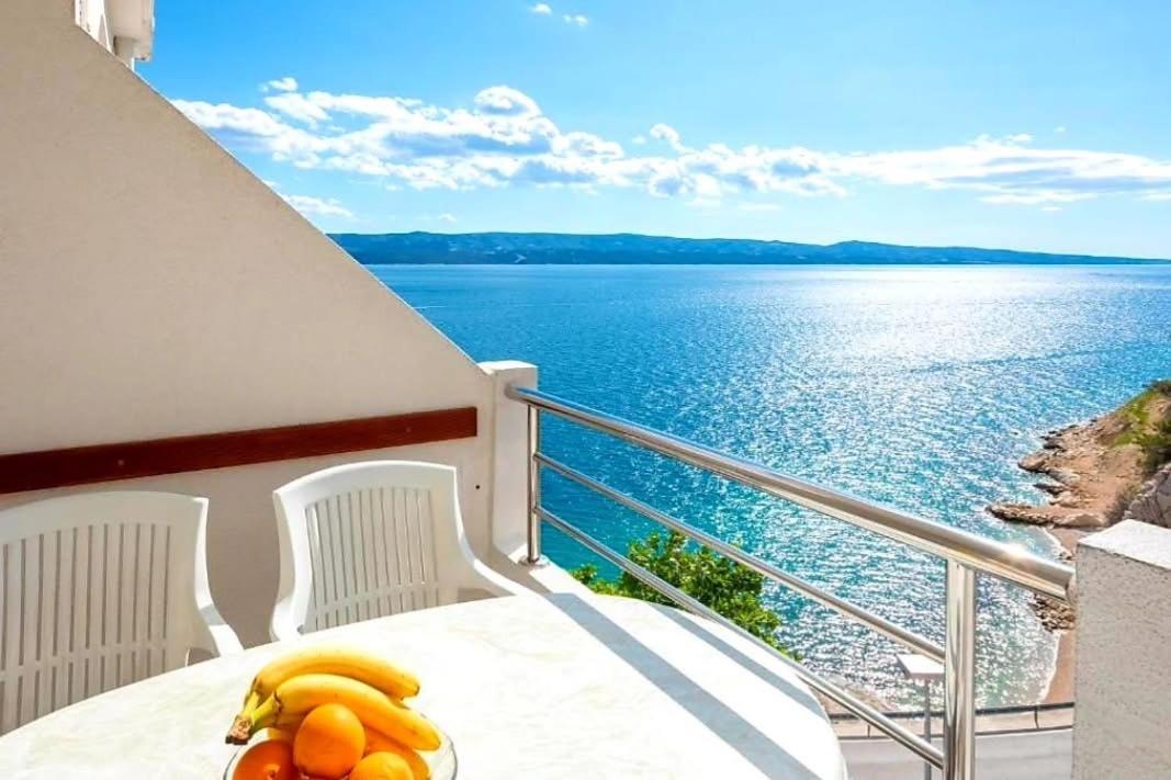 Apartment mit Balkon