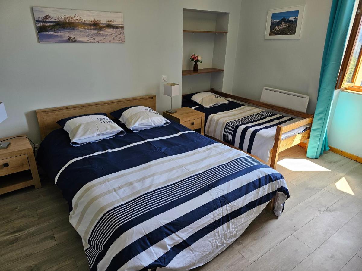 Triple Room with Mountain View