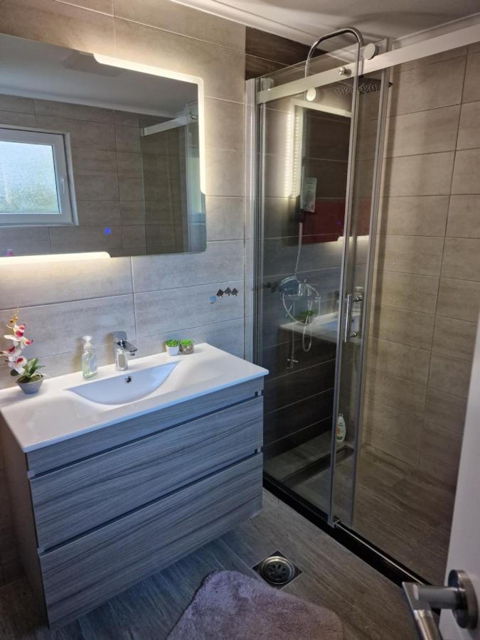Villa Uno Momento - B&B Sreće