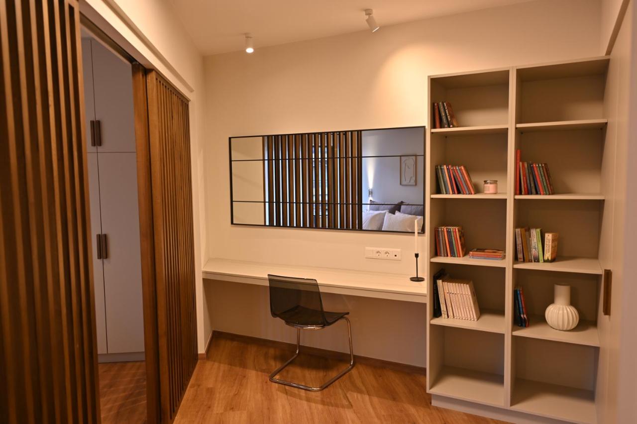 Luxury Sanctuary- Amazing Sea View - Beach Access - B&B Athens
