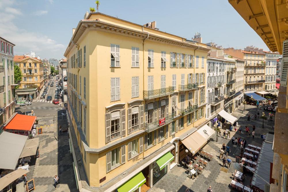 AzurAppart Brilliant 2room, Nice Massena - B&B