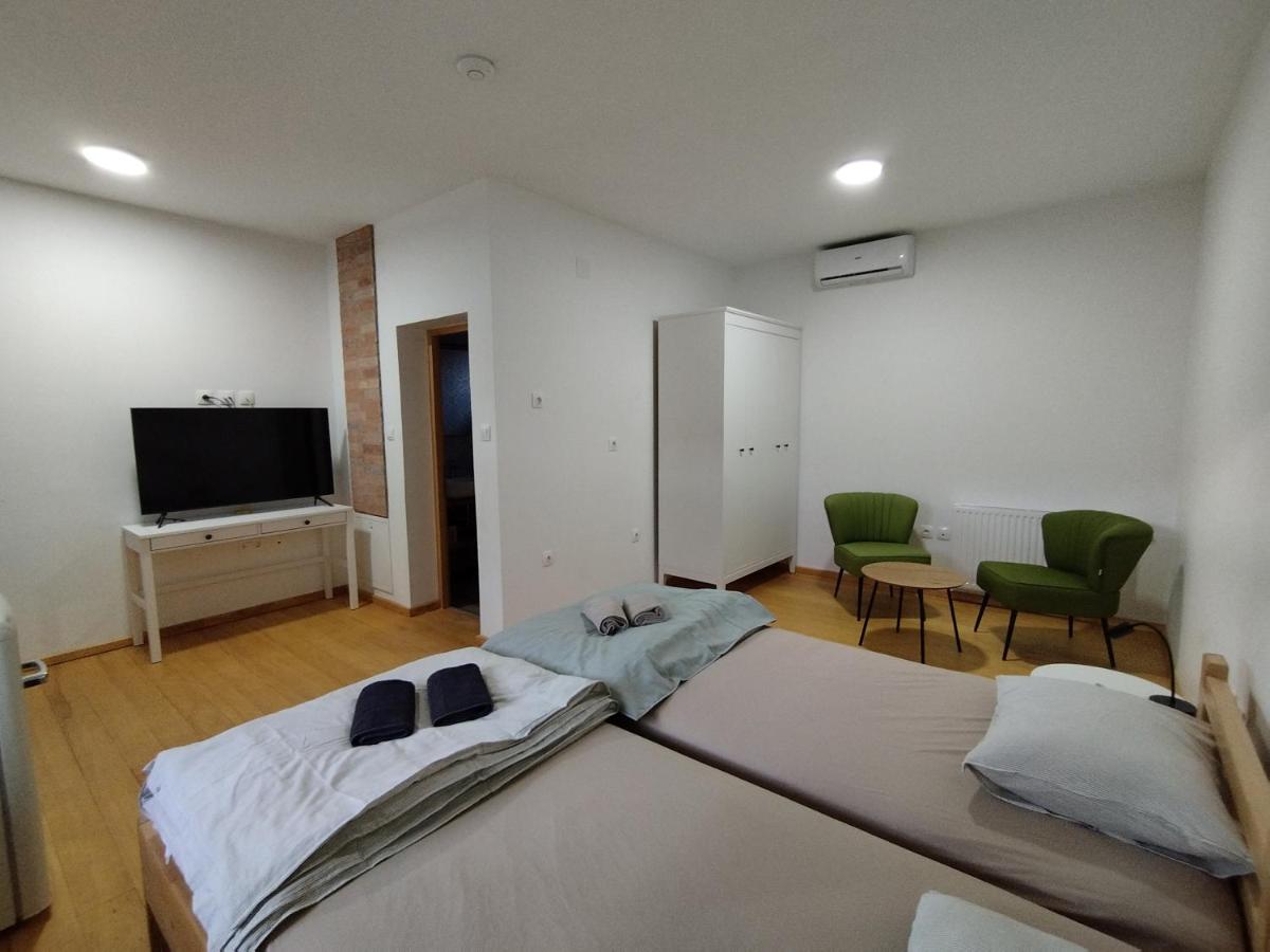 Twin Room with Bathroom